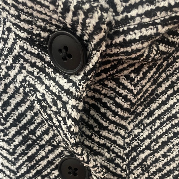 Women's Black and White Herringbone Coat - Picture 3 of 6